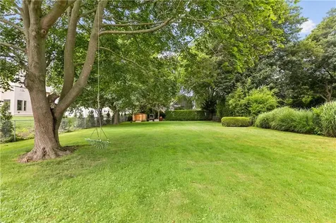 129 Bliss Mine Road Newport RI 02840