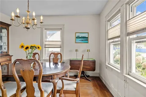 129 Bliss Mine Road Newport RI 02840