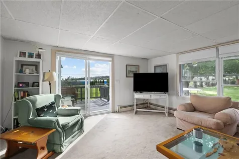 129 Bliss Mine Road Newport RI 02840