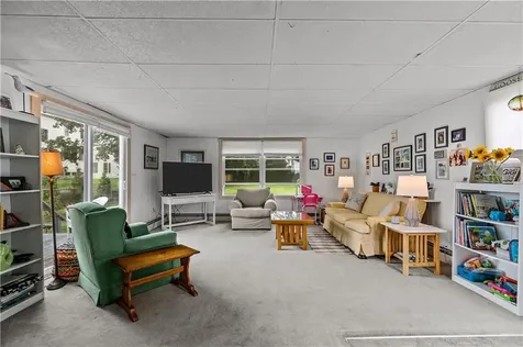 129 Bliss Mine Road Newport RI 02840