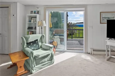 129 Bliss Mine Road Newport RI 02840