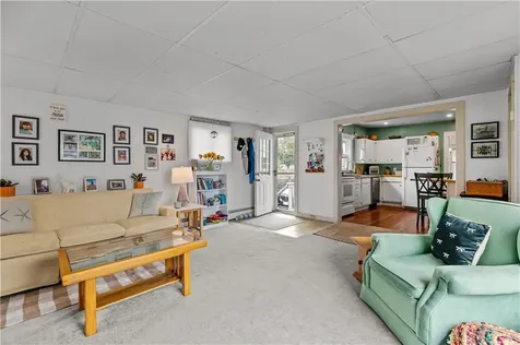 129 Bliss Mine Road Newport RI 02840