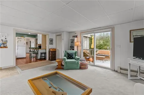 129 Bliss Mine Road Newport RI 02840