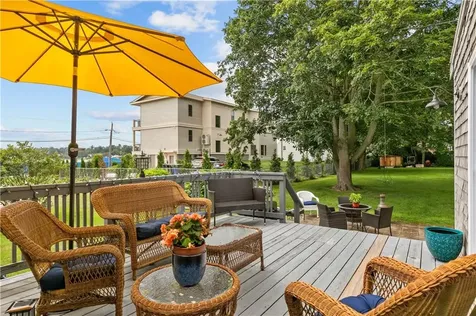 129 Bliss Mine Road Newport RI 02840