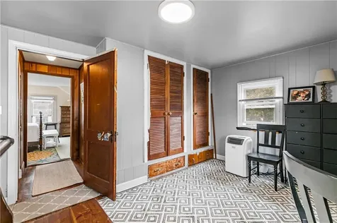 129 Bliss Mine Road Newport RI 02840