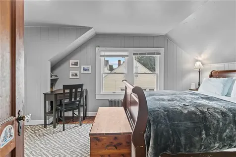 129 Bliss Mine Road Newport RI 02840