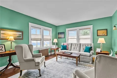 129 Bliss Mine Road Newport RI 02840