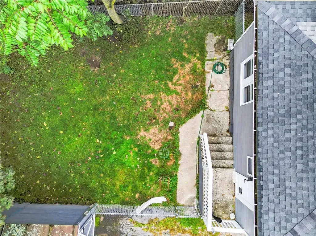 11 Togansett Road Providence RI 02905