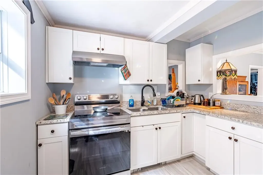 11 Togansett Road Providence RI 02905