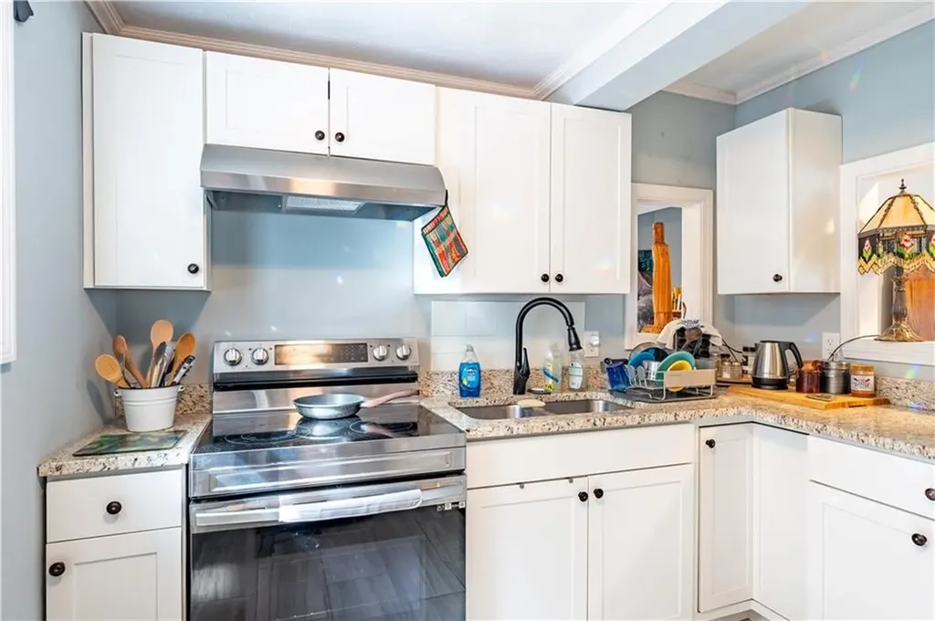 11 Togansett Road Providence RI 02905