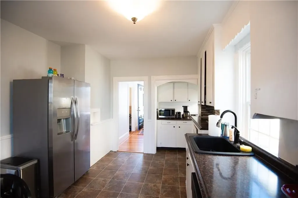 21 Congdon Avenue Newport RI 02840