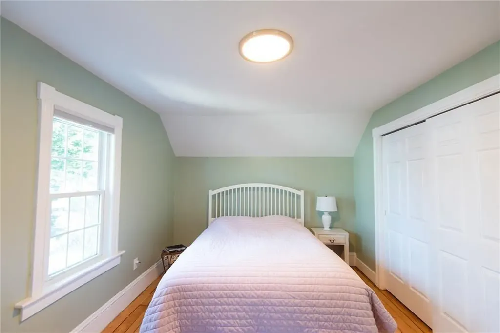 21 Congdon Avenue Newport RI 02840