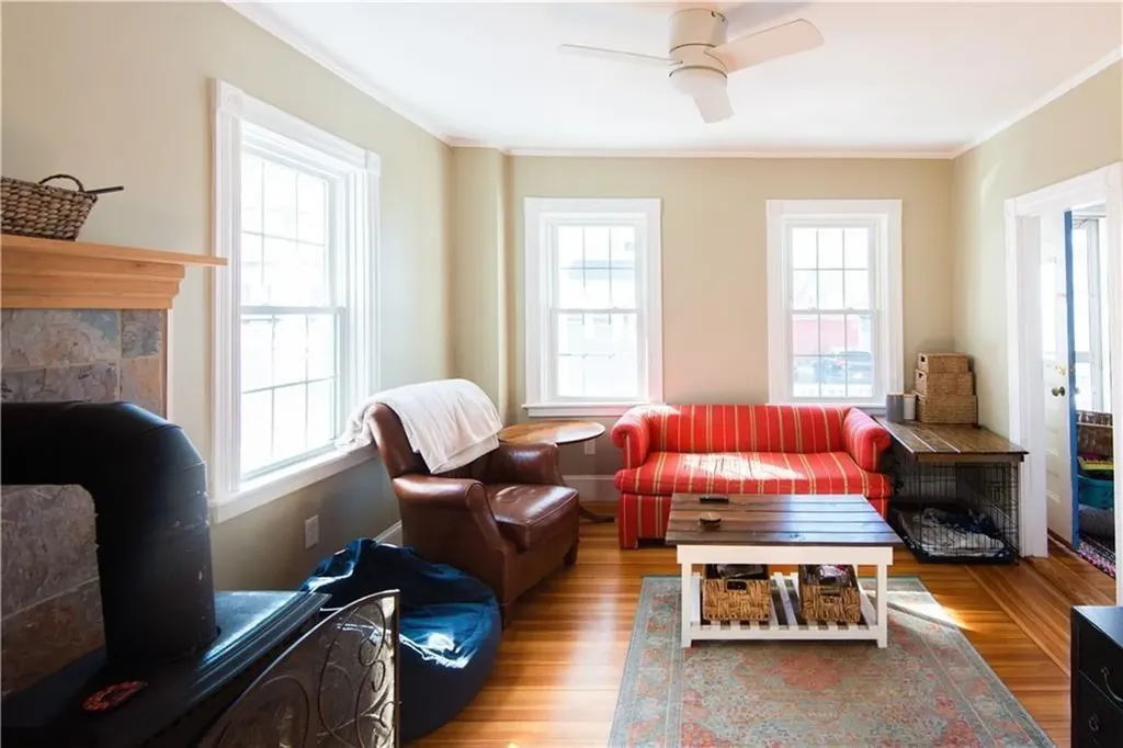21 Congdon Avenue Newport RI 02840