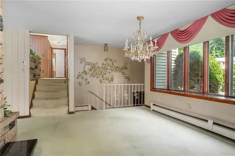 1 Rocky Crest Road Cumberland RI 02864