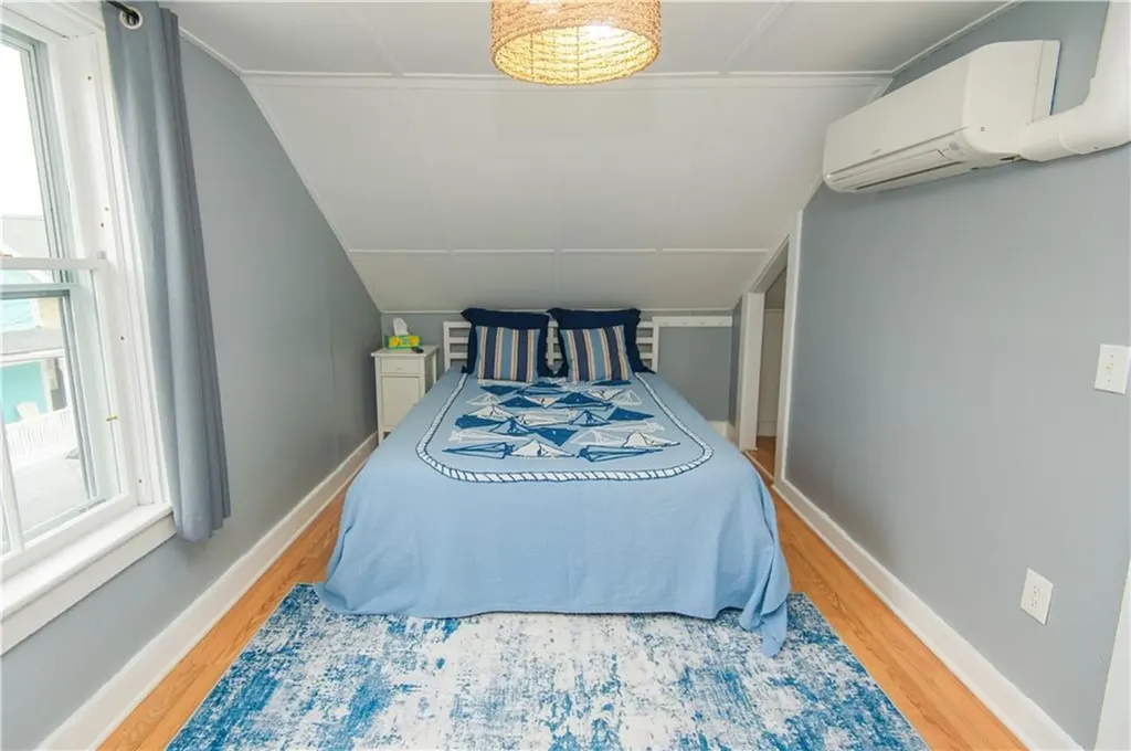 12 Maitland Court Newport RI 02840