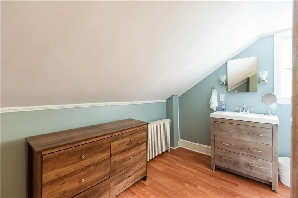12 Maitland Court Newport RI 02840