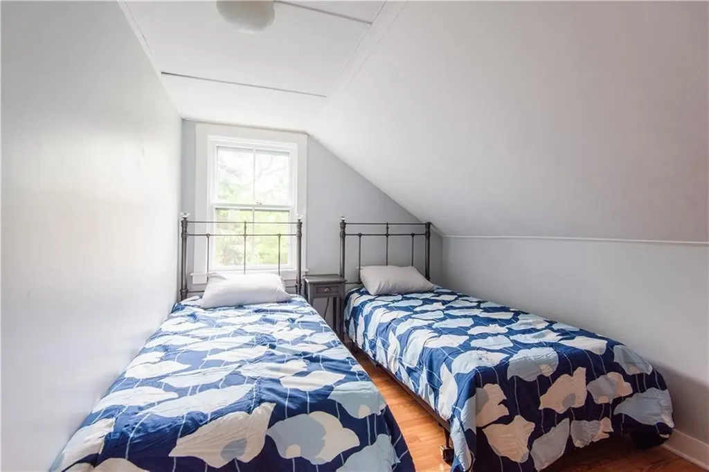 12 Maitland Court Newport RI 02840