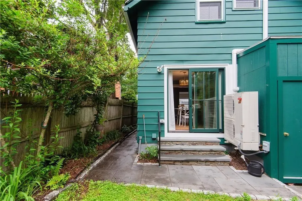 12 Maitland Court Newport RI 02840