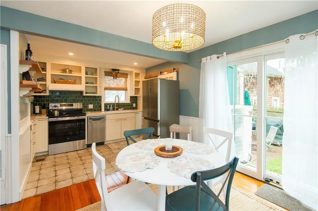 12 Maitland Court Newport RI 02840