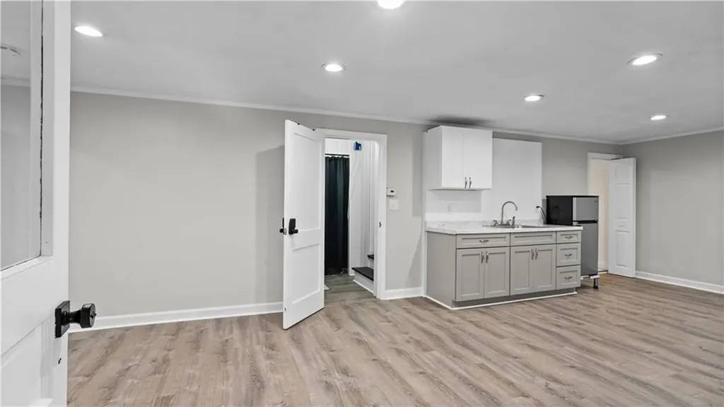 36 Woodland Avenue Coventry RI 02816