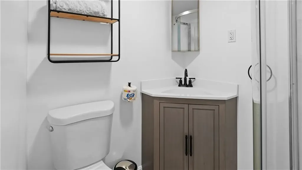 36 Woodland Avenue Coventry RI 02816