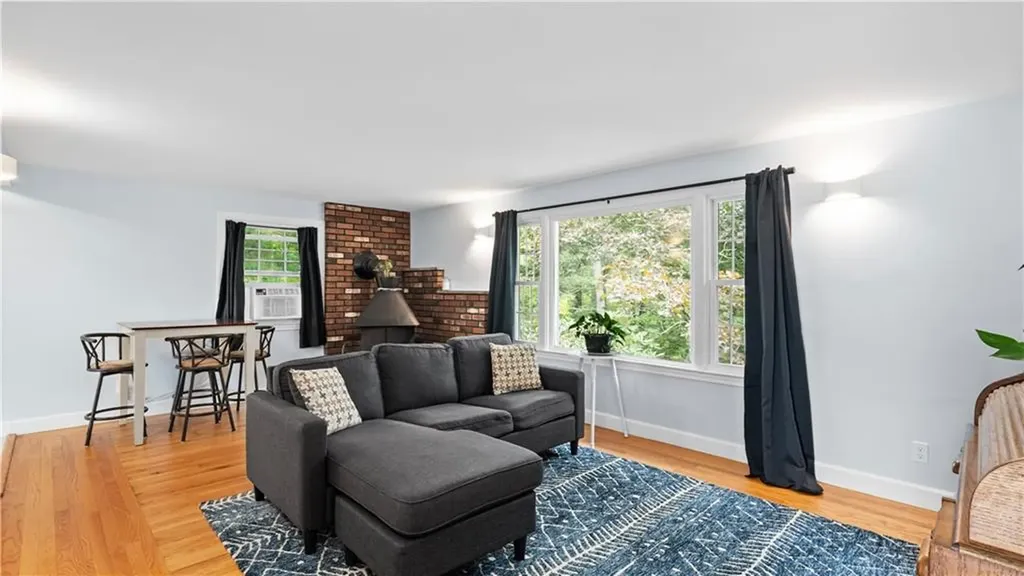 36 Woodland Avenue Coventry RI 02816