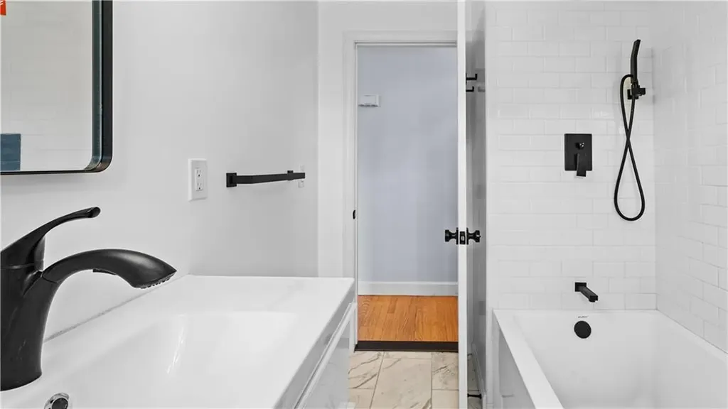 36 Woodland Avenue Coventry RI 02816