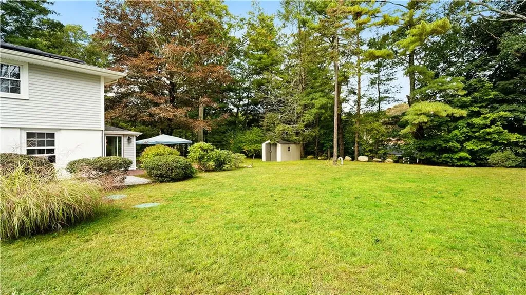 36 Woodland Avenue Coventry RI 02816