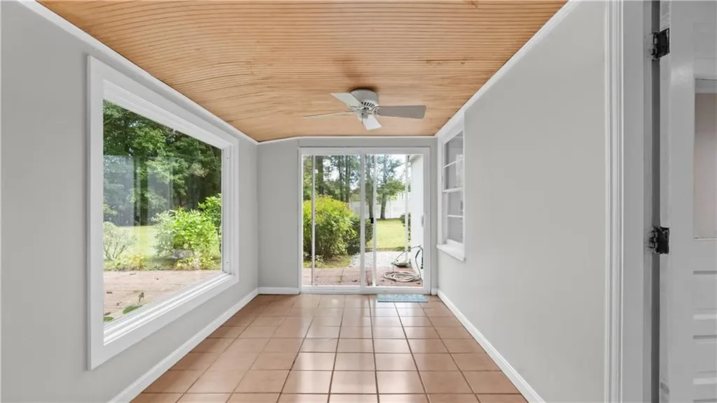 36 Woodland Avenue Coventry RI 02816