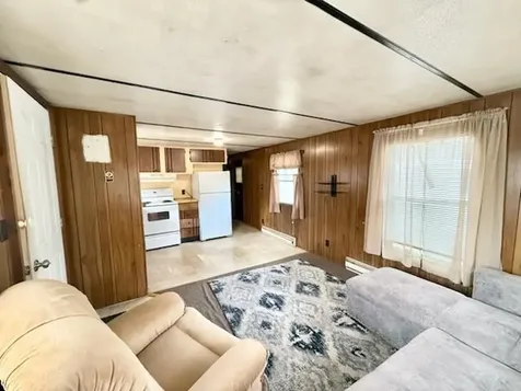 836 Forest Park Avenue Middletown RI 02842