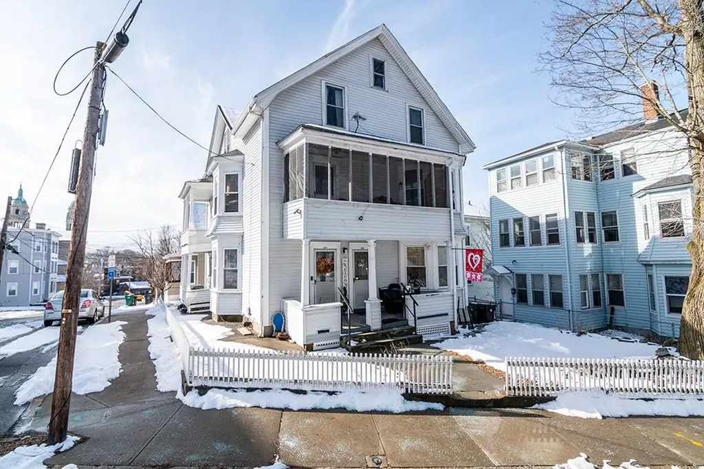 125 127 Elm Street Woonsocket RI 02895