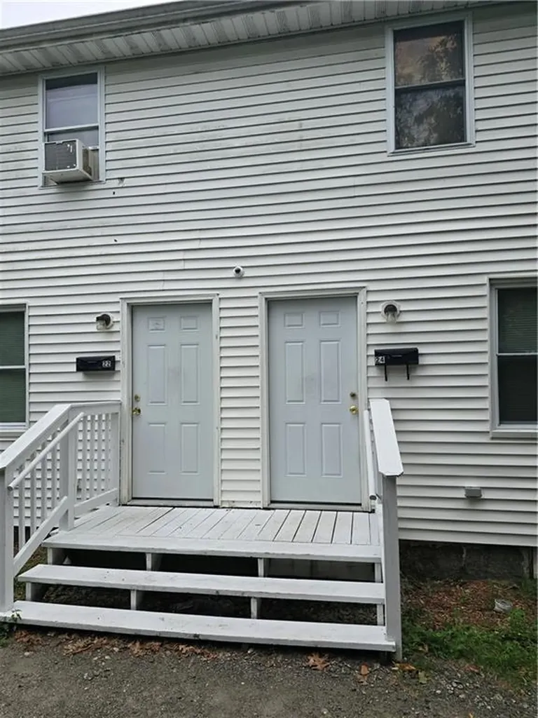 22 24 Douglas Street West Warwick RI 02893