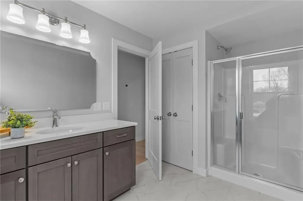 62 Red Maple Lane Warwick RI 02886