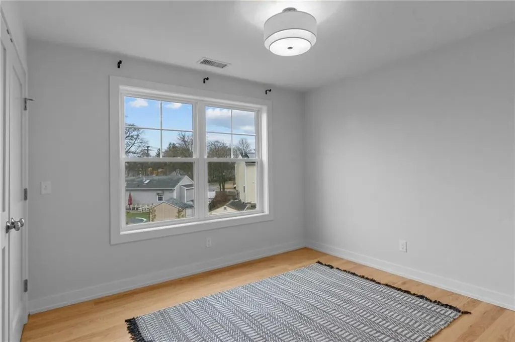 62 Red Maple Lane Warwick RI 02886