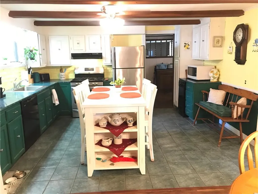 179 Lane 4 Warwick RI 02888