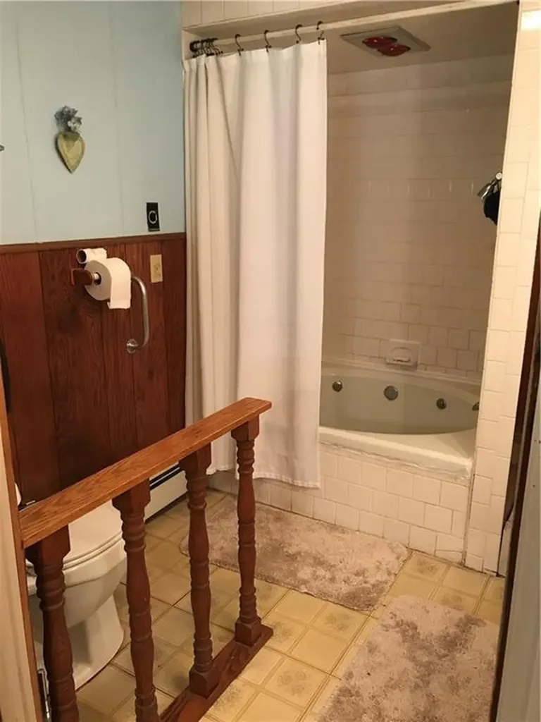 179 Lane 4 Warwick RI 02888