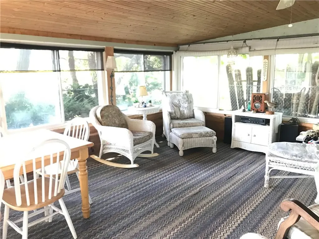 179 Lane 4 Warwick RI 02888