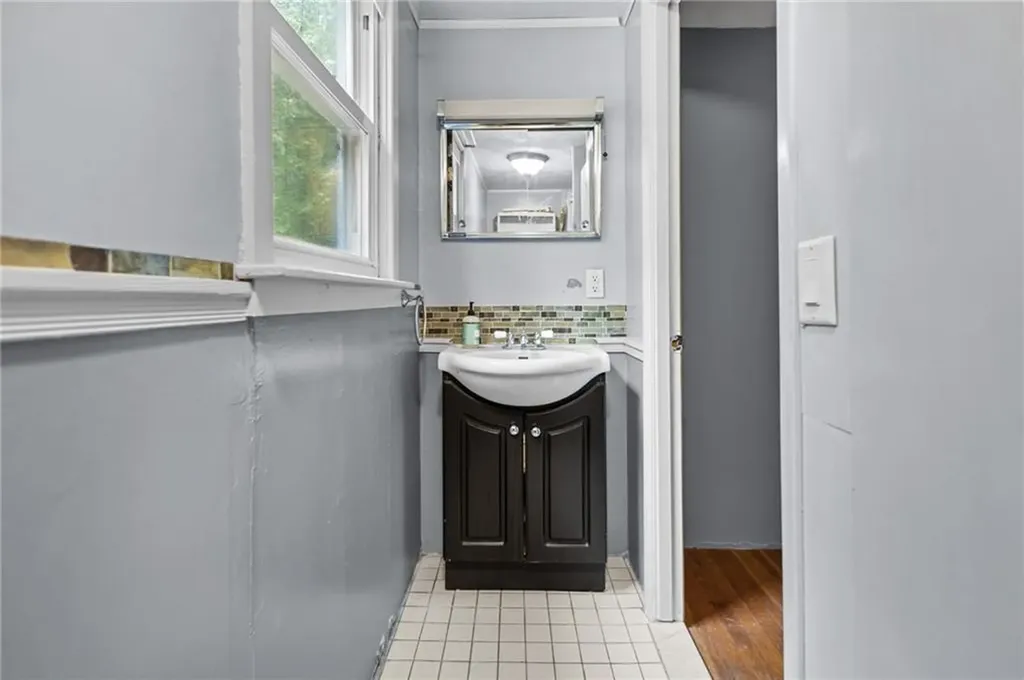 1091 Snake Hill Road Glocester RI 02857