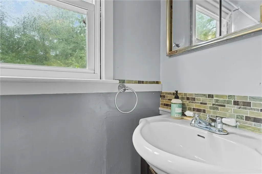 1091 Snake Hill Road Glocester RI 02857