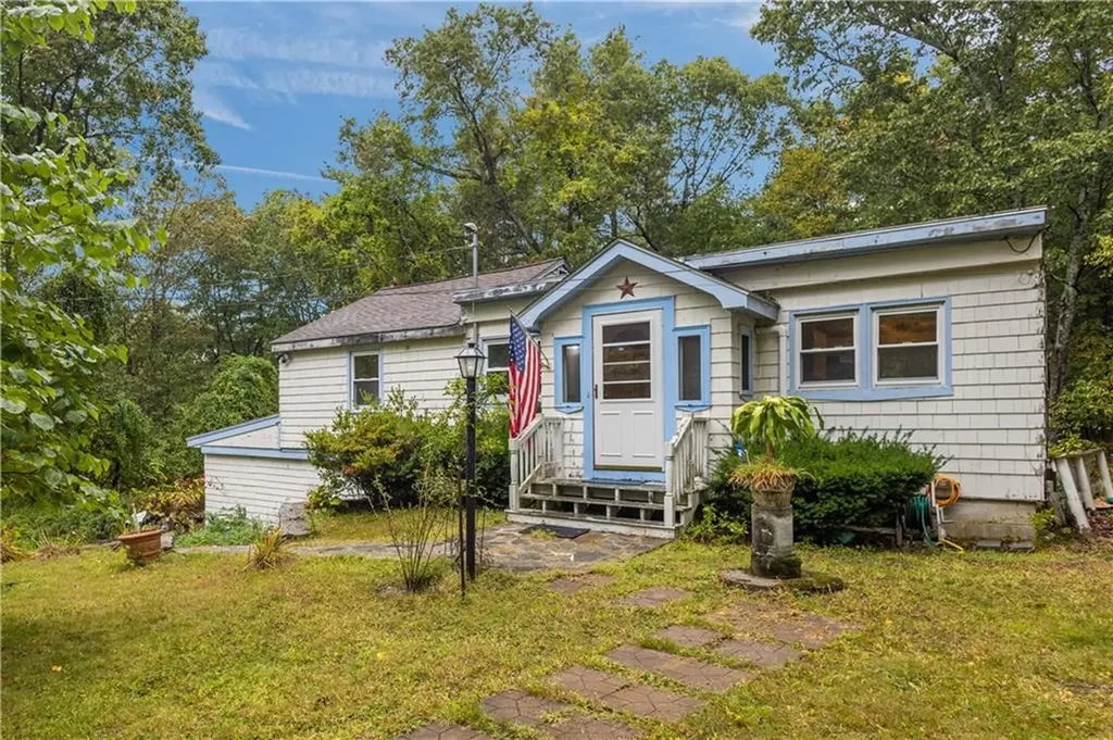 1091 Snake Hill Road Glocester RI 02857