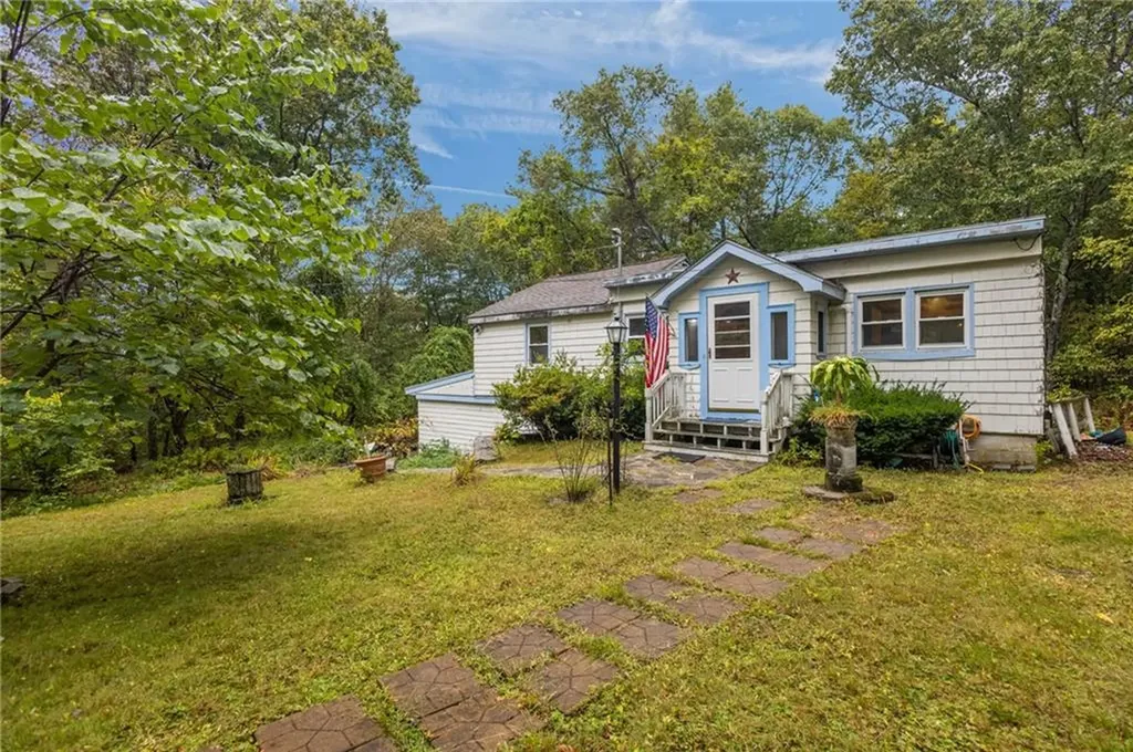 1091 Snake Hill Road Glocester RI 02857