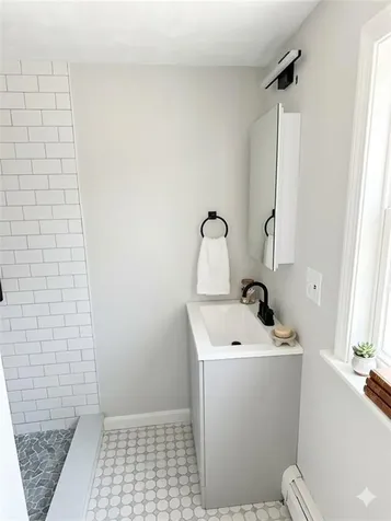 4 Shaws Lane Bristol RI 02809