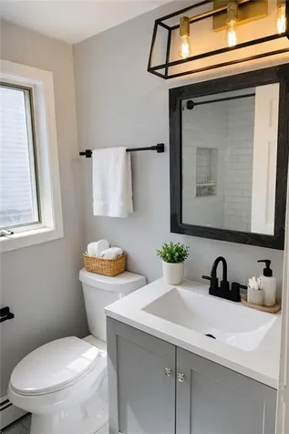 4 Shaws Lane Bristol RI 02809