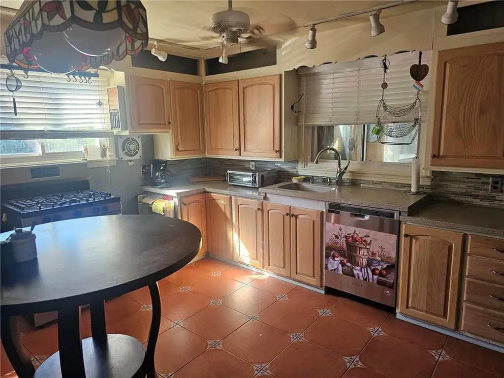 45 Cross Street Westerly RI 02891