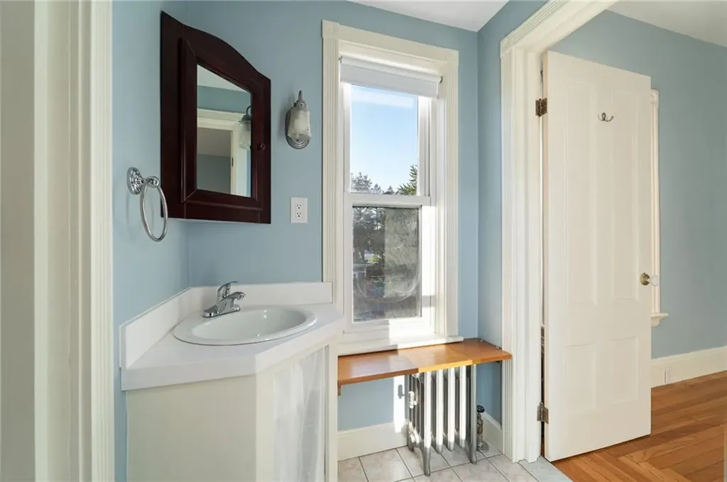 173 Grand Avenue Cranston RI 02905