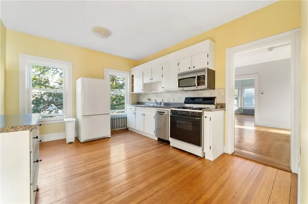 173 Grand Avenue Cranston RI 02905