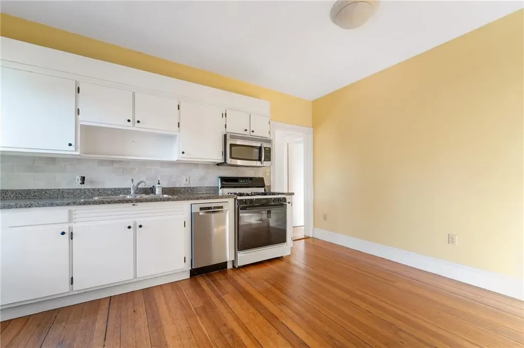 173 Grand Avenue Cranston RI 02905