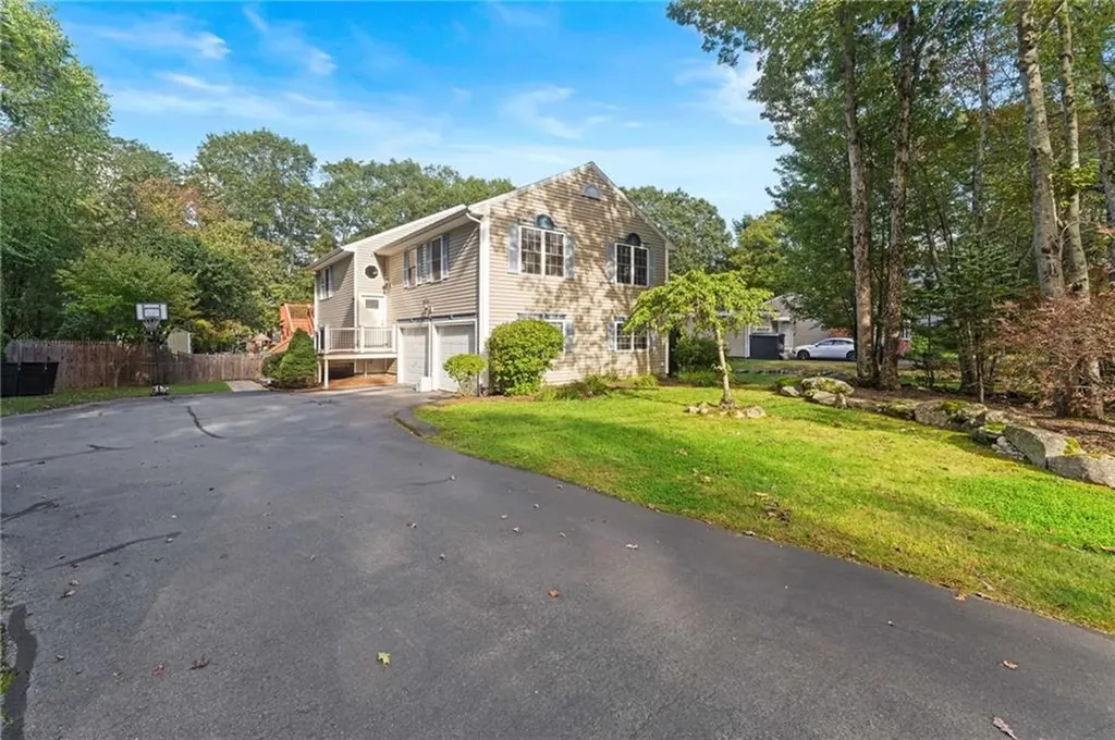 42 Golden View Drive Johnston RI 02919