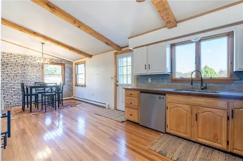 49 Dexter Street Portsmouth RI 02871