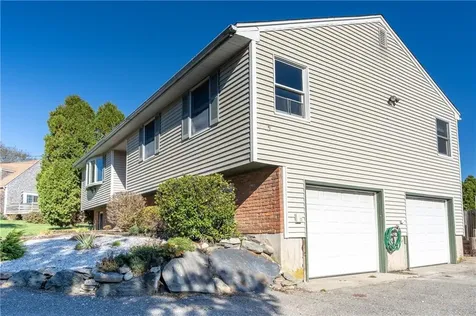49 Dexter Street Portsmouth RI 02871
